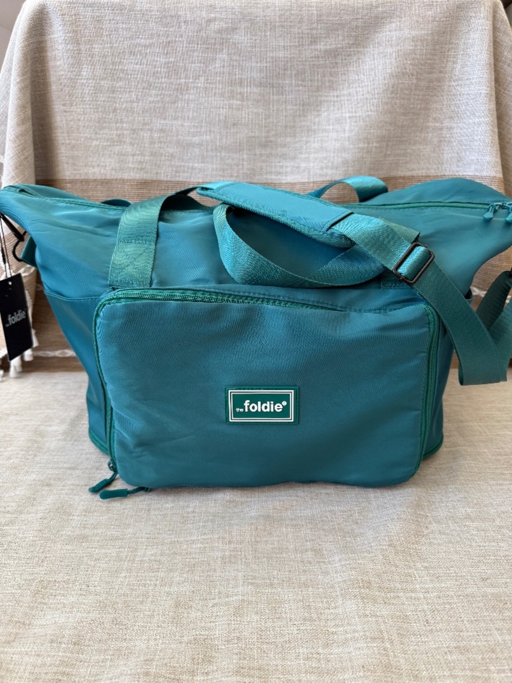 The Foldie Original Foldable Expandable Travel Duffel Bag Teal Green Carry On - Picture 1 of 3